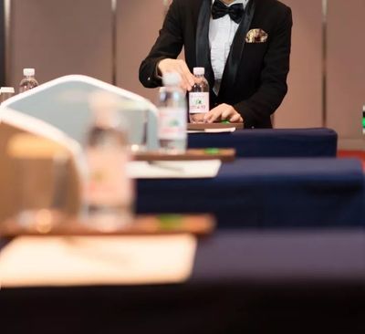 聚焦“年会季” 企业年会筹划背后的市场脉动与贴心服务升级